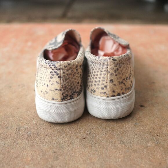 Vince Camuto Snake Print Slip On Sneakers Platform Skater Shoes Size 10 - Picture 3 of 12